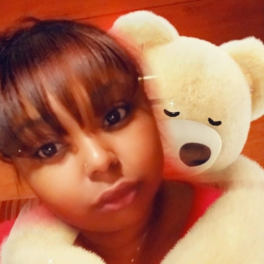 Meet your Posher, Shea